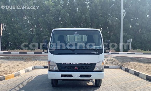 Buy Import Mitsubishi Carisma White Car in Import - Dubai in Ashanti Buy Import Mitsubishi Carisma White Car in Import - Dubai in Ashanti