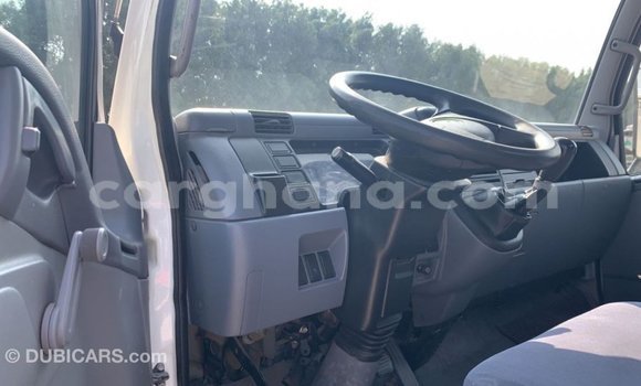 Buy Import Mitsubishi Carisma White Car in Import - Dubai in Ashanti Buy Import Mitsubishi Carisma White Car in Import - Dubai in Ashanti