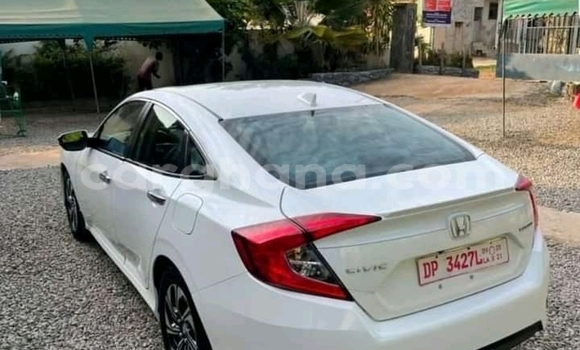 Buy Used Honda Civic White Car in Accra in Greater Accra Buy Used Honda Civic White Car in Accra in Greater Accra
