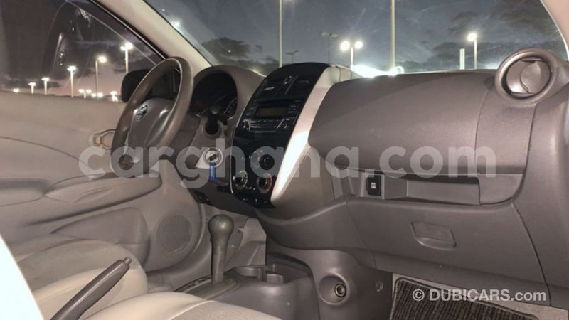 Big with watermark nissan sunny ashanti import dubai 38384