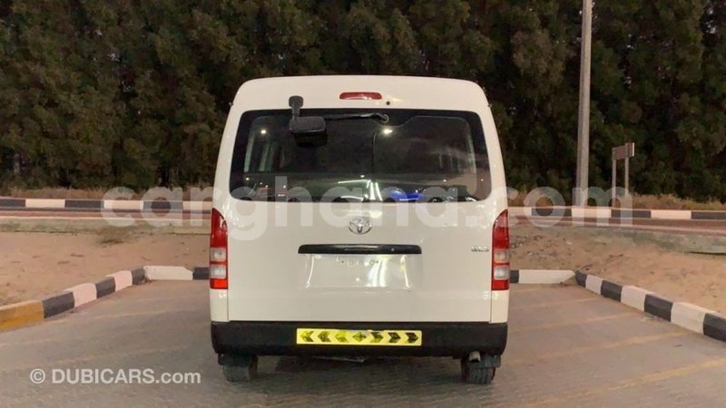 Big with watermark toyota hiace ashanti import dubai 38386