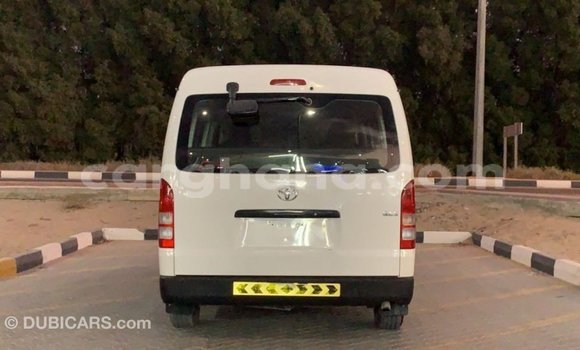 Ra Imported Toyota Hiace funfun Ọkọ̀ in Import - Dubai ni Ashanti Ra Imported Toyota Hiace funfun Ọkọ̀ in Import - Dubai ni Ashanti