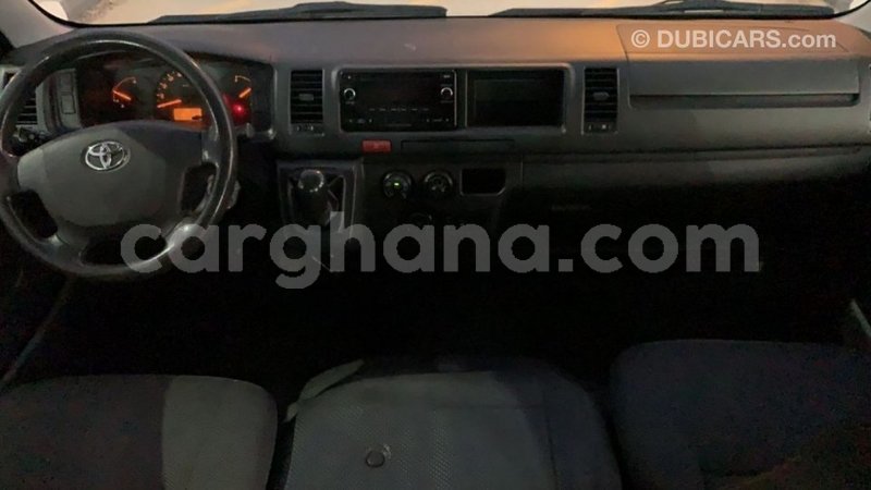 Big with watermark toyota hiace ashanti import dubai 38386