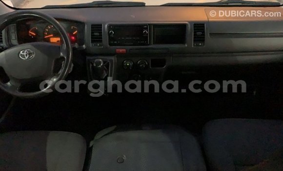 Ra Imported Toyota Hiace funfun Ọkọ̀ in Import - Dubai ni Ashanti Ra Imported Toyota Hiace funfun Ọkọ̀ in Import - Dubai ni Ashanti