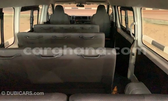 Ra Imported Toyota Hiace funfun Ọkọ̀ in Import - Dubai ni Ashanti Ra Imported Toyota Hiace funfun Ọkọ̀ in Import - Dubai ni Ashanti