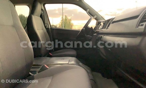 Ra Imported Toyota Hiace funfun Ọkọ̀ in Import - Dubai ni Ashanti Ra Imported Toyota Hiace funfun Ọkọ̀ in Import - Dubai ni Ashanti