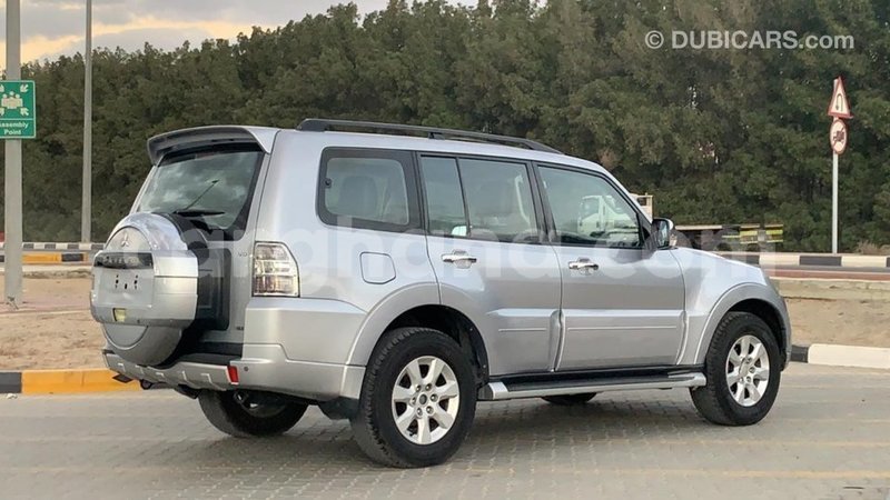 Big with watermark mitsubishi pajero ashanti import dubai 38387