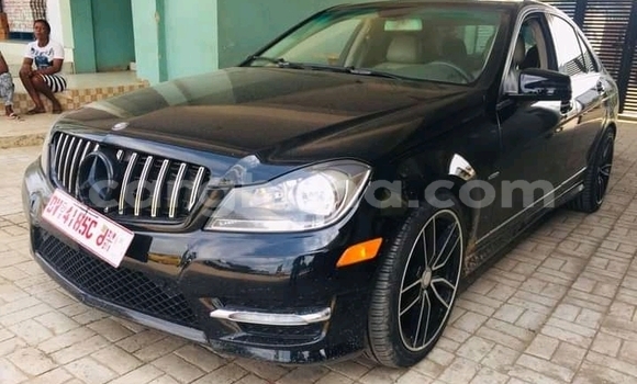 Sayi Na hannu Mercedes-Benz C250 coupe Black Mota in Accra a Greater Accra Sayi Na hannu Mercedes-Benz C250 coupe Black Mota in Accra a Greater Accra