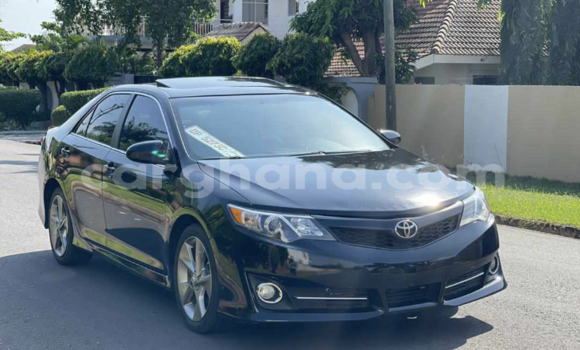 Sayi Na hannu Toyota Camry Black Mota in Accra a Greater Accra