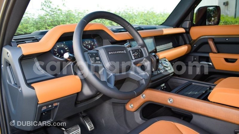 Big with watermark land rover defender ashanti import dubai 38427