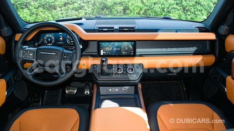 Big with watermark land rover defender ashanti import dubai 38427