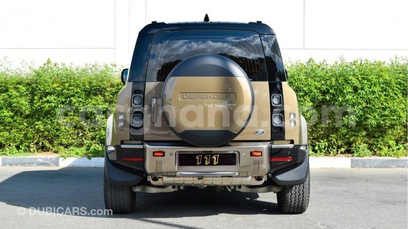 Big with watermark land rover defender ashanti import dubai 38427