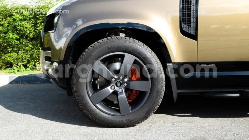 Big with watermark land rover defender ashanti import dubai 38427