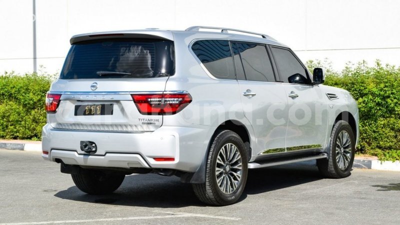 Big with watermark nissan patrol ashanti import dubai 38430