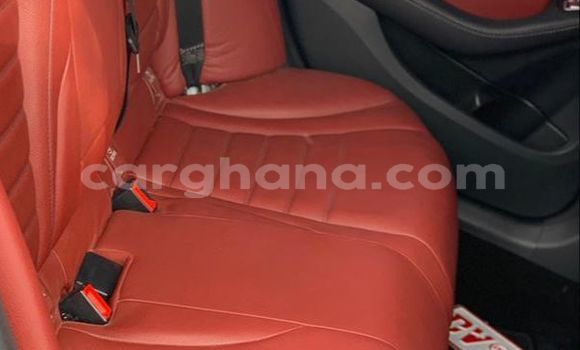 Sayi Na hannu Mercedes‒Benz 300–Series White Mota in Accra a Greater Accra Sayi Na hannu Mercedes‒Benz 300–Series White Mota in Accra a Greater Accra