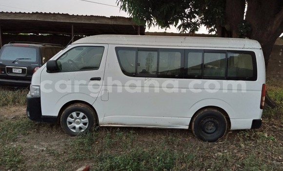 Sayi Na hannu Toyota Hiace White Mota in Sekondi–Takoradi Metropolitan a Yamma