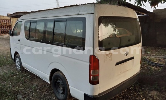 Buy Used Toyota Hiace White Car in Sekondi–Takoradi Metropolitan in Western Buy Used Toyota Hiace White Car in Sekondi–Takoradi Metropolitan in Western