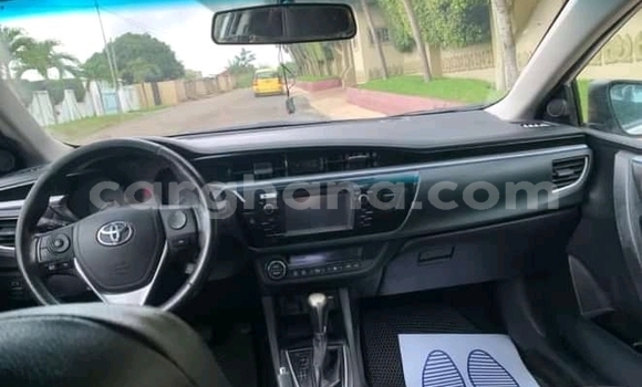 Sayi Na hannu Toyota Corolla White Mota in Accra a Greater Accra Sayi Na hannu Toyota Corolla White Mota in Accra a Greater Accra