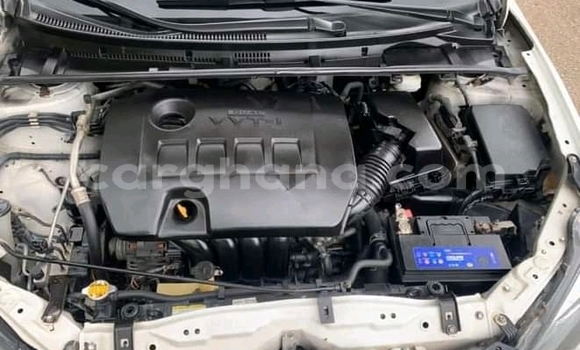 Sayi Na hannu Toyota Corolla White Mota in Accra a Greater Accra Sayi Na hannu Toyota Corolla White Mota in Accra a Greater Accra