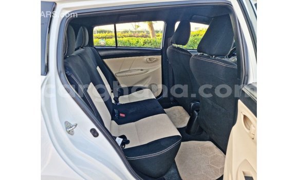 Ra Imported Toyota Yaris funfun Ọkọ̀ in Import - Dubai ni Ashanti Ra Imported Toyota Yaris funfun Ọkọ̀ in Import - Dubai ni Ashanti
