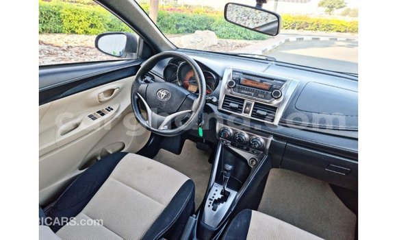 Ra Imported Toyota Yaris funfun Ọkọ̀ in Import - Dubai ni Ashanti Ra Imported Toyota Yaris funfun Ọkọ̀ in Import - Dubai ni Ashanti