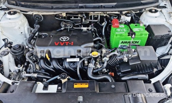 Ra Imported Toyota Yaris funfun Ọkọ̀ in Import - Dubai ni Ashanti Ra Imported Toyota Yaris funfun Ọkọ̀ in Import - Dubai ni Ashanti