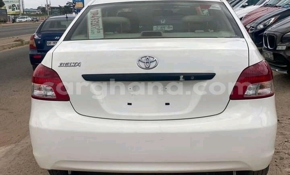 Ra Àlòkù Toyota Belta funfun Ọkọ̀ in Accra ni Greater Accra Ra Àlòkù Toyota Belta funfun Ọkọ̀ in Accra ni Greater Accra