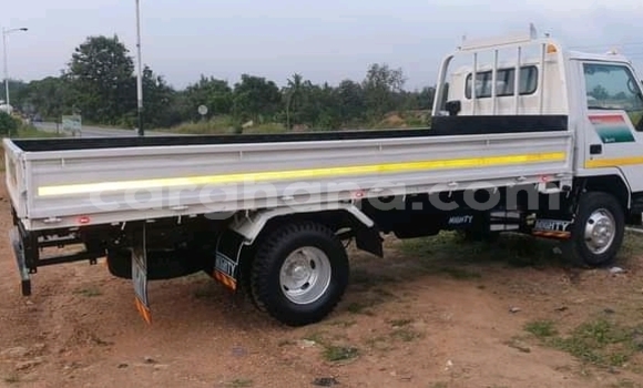 Sayi Na hannu Hyundai H200 Sauran Babbar mota in Accra a Greater Accra Sayi Na hannu Hyundai H200 Sauran Babbar mota in Accra a Greater Accra