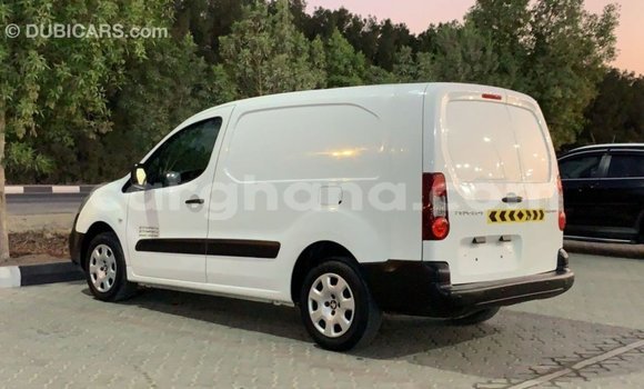 Ra Imported Peugeot Partner funfun Ọkọ̀ in Import - Dubai ni Ashanti Ra Imported Peugeot Partner funfun Ọkọ̀ in Import - Dubai ni Ashanti