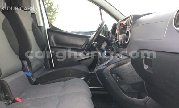 Ra Imported Peugeot Partner funfun Ọkọ̀ in Import - Dubai ni Ashanti Ra Imported Peugeot Partner funfun Ọkọ̀ in Import - Dubai ni Ashanti