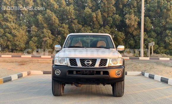 Ra Imported Nissan Patrol funfun Ọkọ̀ in Import - Dubai ni Ashanti Ra Imported Nissan Patrol funfun Ọkọ̀ in Import - Dubai ni Ashanti