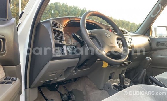 Ra Imported Nissan Patrol funfun Ọkọ̀ in Import - Dubai ni Ashanti Ra Imported Nissan Patrol funfun Ọkọ̀ in Import - Dubai ni Ashanti