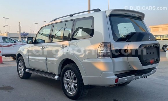 Ra Imported Mitsubishi Pajero funfun Ọkọ̀ in Import - Dubai ni Ashanti Ra Imported Mitsubishi Pajero funfun Ọkọ̀ in Import - Dubai ni Ashanti