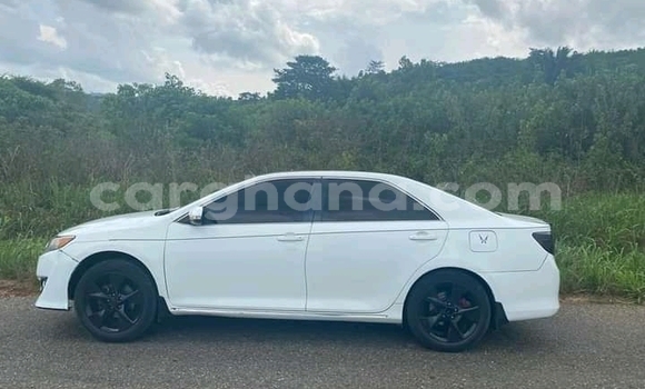 Ra Àlòkù Toyota Camry Red Ọkọ̀ in Accra ni Greater Accra