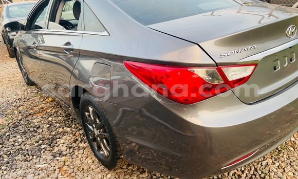 Sayi Imported Hyundai Sonata Azurfa Mota in Kumasi a Ashanti Sayi Imported Hyundai Sonata Azurfa Mota in Kumasi a Ashanti