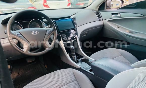 Sayi Imported Hyundai Sonata Azurfa Mota in Kumasi a Ashanti Sayi Imported Hyundai Sonata Azurfa Mota in Kumasi a Ashanti