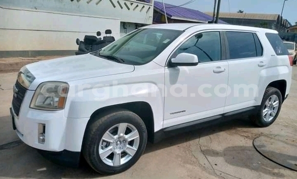 Ra Àlòkù GMC Terrain funfun Ọkọ̀ in Accra ni Greater Accra