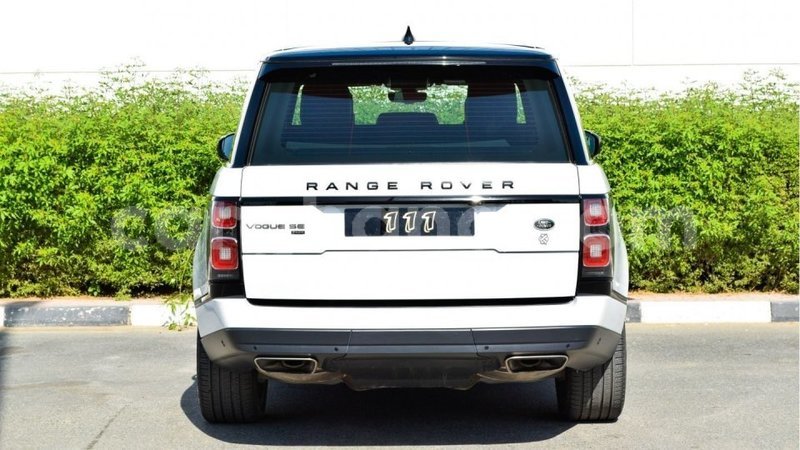 Big with watermark land rover range rover ashanti import dubai 38577