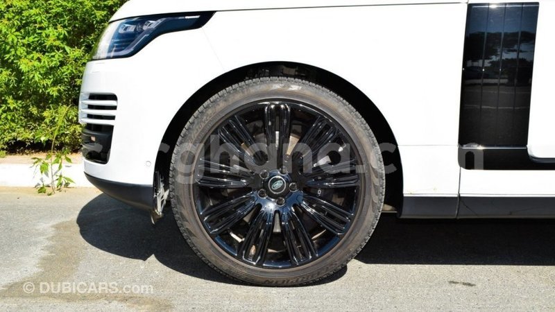 Big with watermark land rover range rover ashanti import dubai 38577