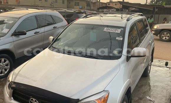 Ra Àlòkù Toyota RAV4 Silver Ọkọ̀ in Sekondi–Takoradi Metropolitan ni Oorun Ra Àlòkù Toyota RAV4 Silver Ọkọ̀ in Sekondi–Takoradi Metropolitan ni Oorun