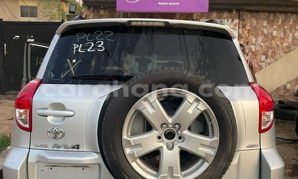 Ra Àlòkù Toyota RAV4 Silver Ọkọ̀ in Sekondi–Takoradi Metropolitan ni Oorun Ra Àlòkù Toyota RAV4 Silver Ọkọ̀ in Sekondi–Takoradi Metropolitan ni Oorun