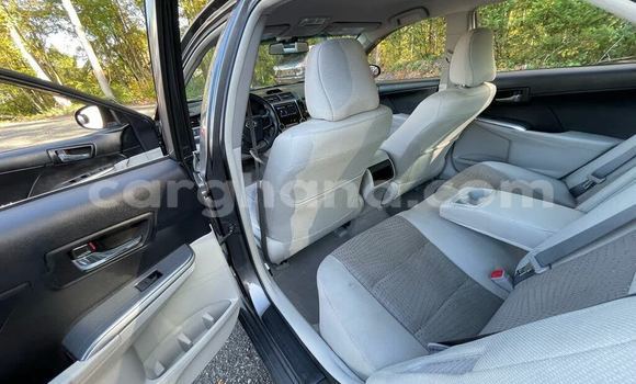 Sayi Na hannu Toyota Camry Black Mota in Girma a Upper East Sayi Na hannu Toyota Camry Black Mota in Girma a Upper East