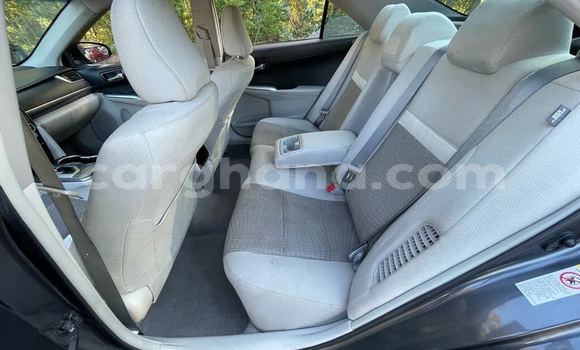 Sayi Na hannu Toyota Camry Black Mota in Girma a Upper East Sayi Na hannu Toyota Camry Black Mota in Girma a Upper East