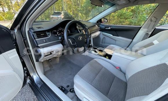 Sayi Na hannu Toyota Camry Black Mota in Girma a Upper East Sayi Na hannu Toyota Camry Black Mota in Girma a Upper East