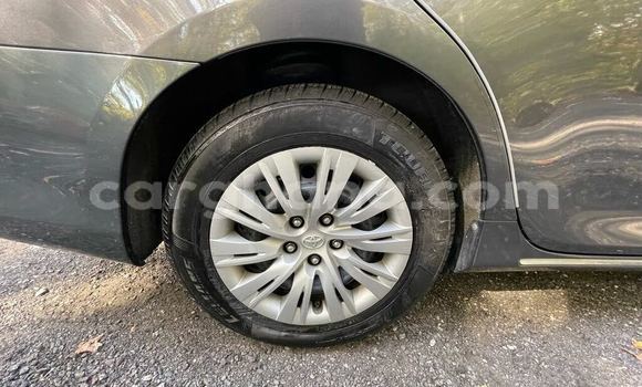 Sayi Na hannu Toyota Camry Black Mota in Girma a Upper East Sayi Na hannu Toyota Camry Black Mota in Girma a Upper East