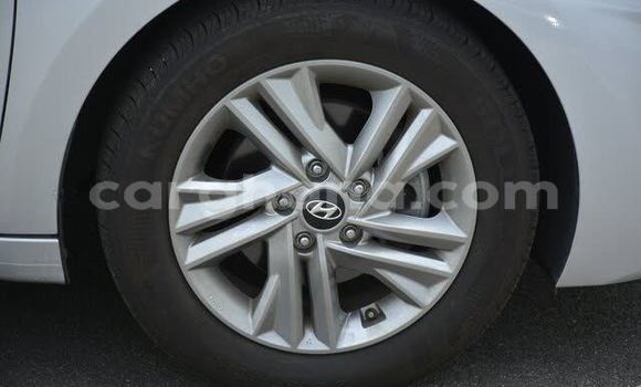 Sayi Na hannu Hyundai Elantra Sauran Mota in Girma a Upper East Sayi Na hannu Hyundai Elantra Sauran Mota in Girma a Upper East