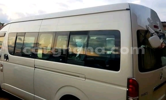 Ra Àlòkù Toyota Hiace Miiran Ọkọ̀ in Accra ni Greater Accra Ra Àlòkù Toyota Hiace Miiran Ọkọ̀ in Accra ni Greater Accra