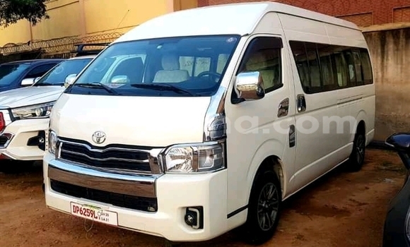 Ra Àlòkù Toyota Hiace Miiran Ọkọ̀ in Accra ni Greater Accra Ra Àlòkù Toyota Hiace Miiran Ọkọ̀ in Accra ni Greater Accra