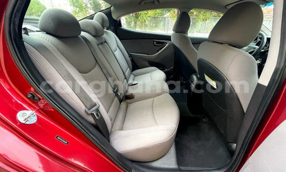 Sayi Na hannu Hyundai Elantra Red Mota in Girma a Upper East Sayi Na hannu Hyundai Elantra Red Mota in Girma a Upper East