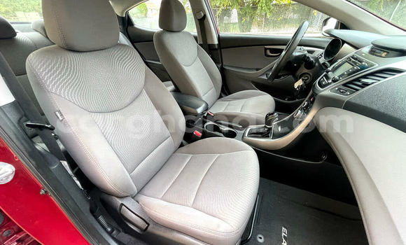 Sayi Na hannu Hyundai Elantra Red Mota in Girma a Upper East Sayi Na hannu Hyundai Elantra Red Mota in Girma a Upper East